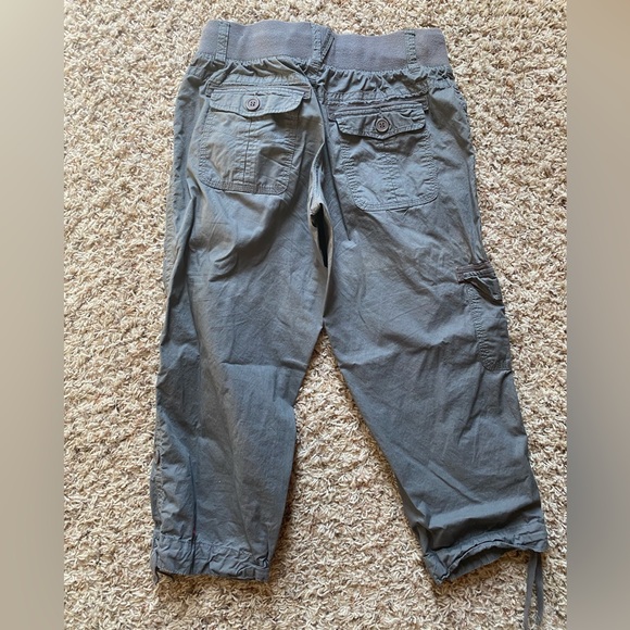 Capris - Picture 2 of 3